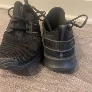 Black New Balance women’s size 6